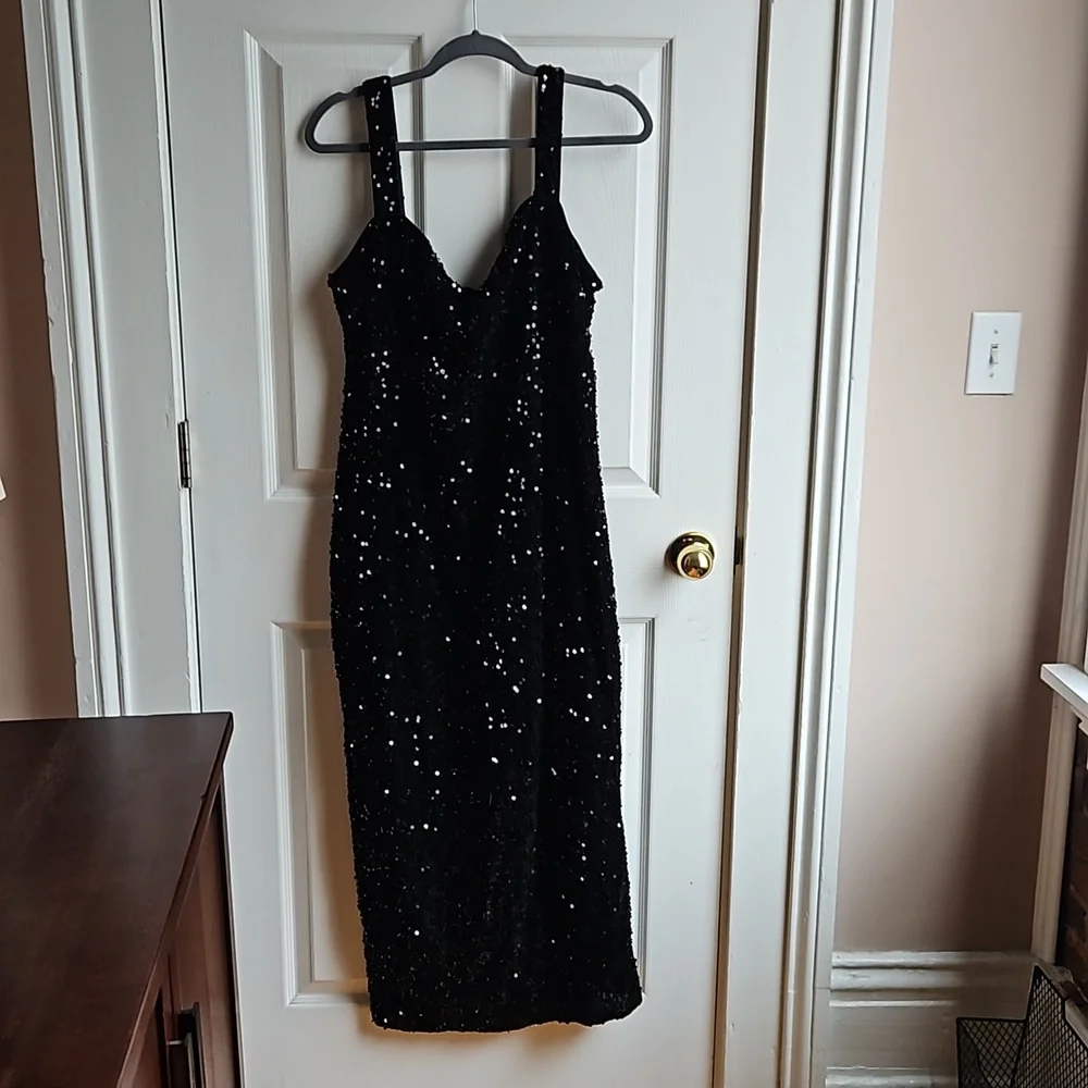 Beautiful velvet sequin dress NEW - Picture 5 of 7